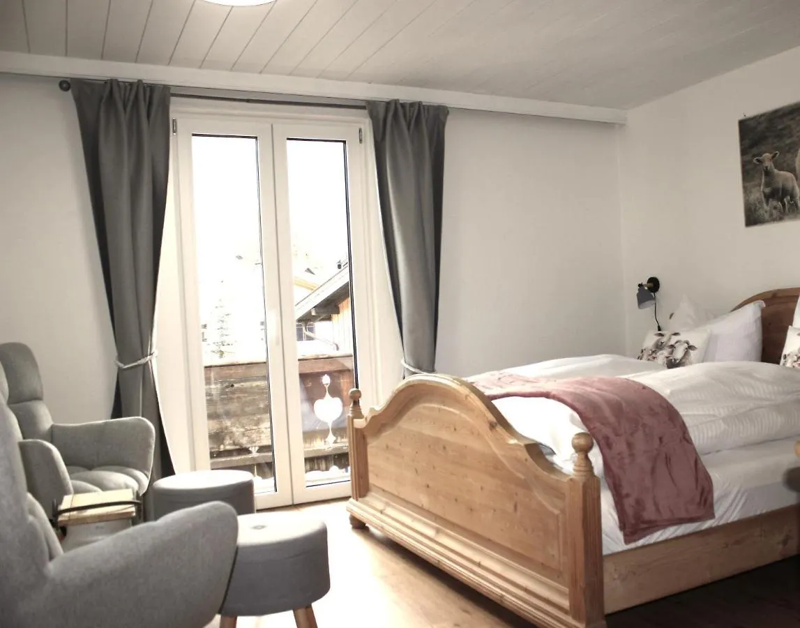 Haus Heimatfrieden Mittenwald 0*,